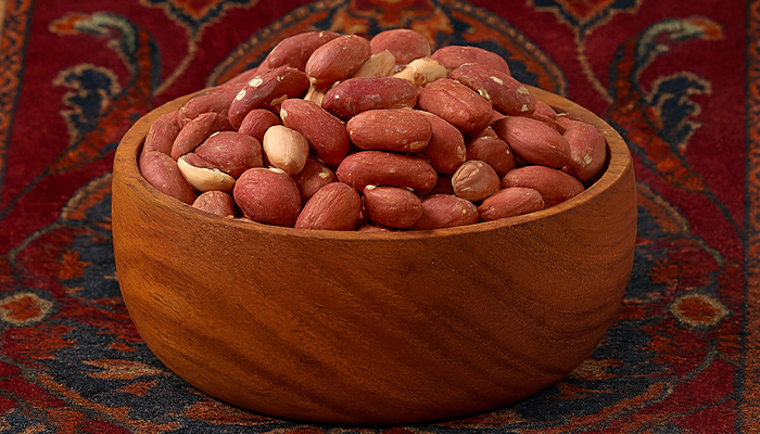 بادام زمینی آستانه