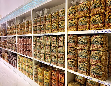 رضا آجیل چی مشهدی